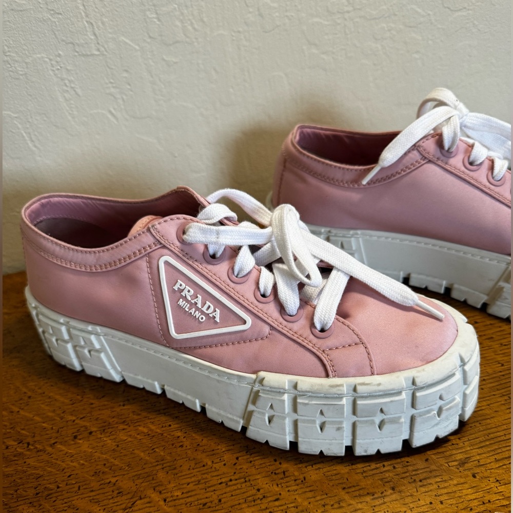 Prada 💫 Double Wheel Re-Nylon gabardine sneakers 💫